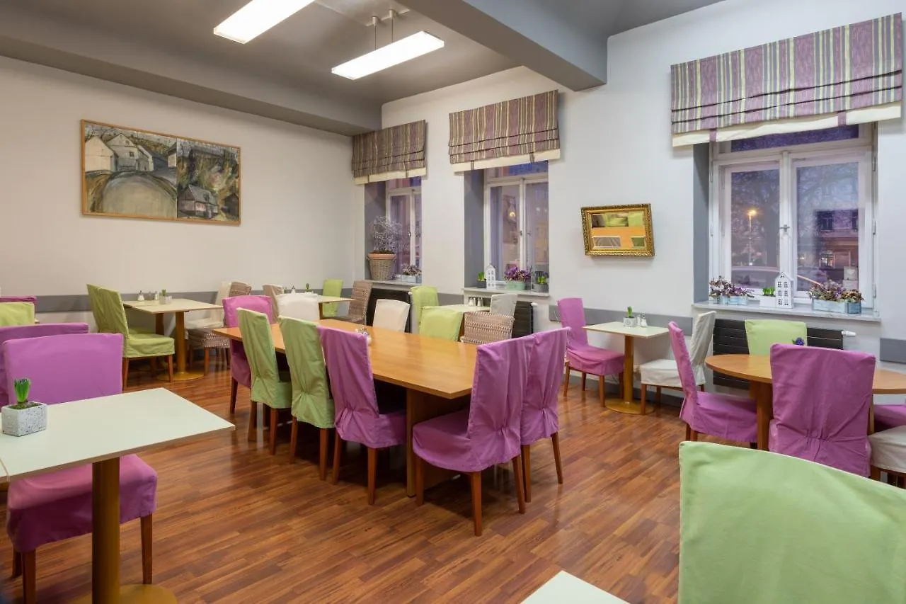 Prague Centre Plaza Hotell